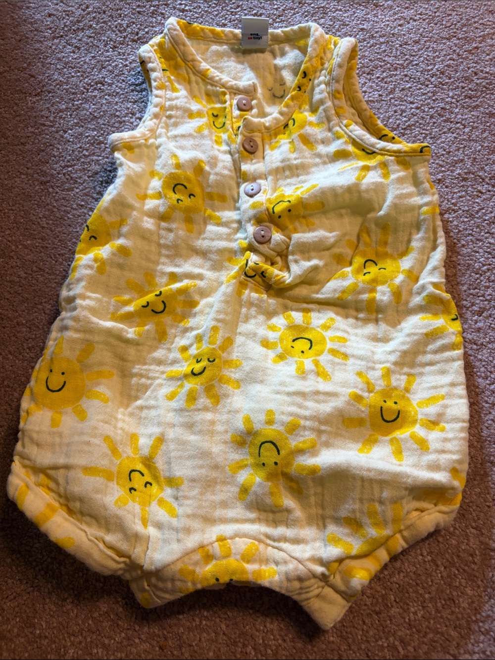 OLD NAVY. Infant romper.